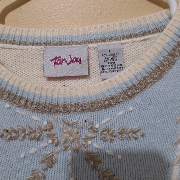 TanJay Embroidered Winter Snowflake  Pullover Sweater - Picture 3 of 5